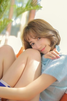 新人ツアーコンダクター 亜弥 电影